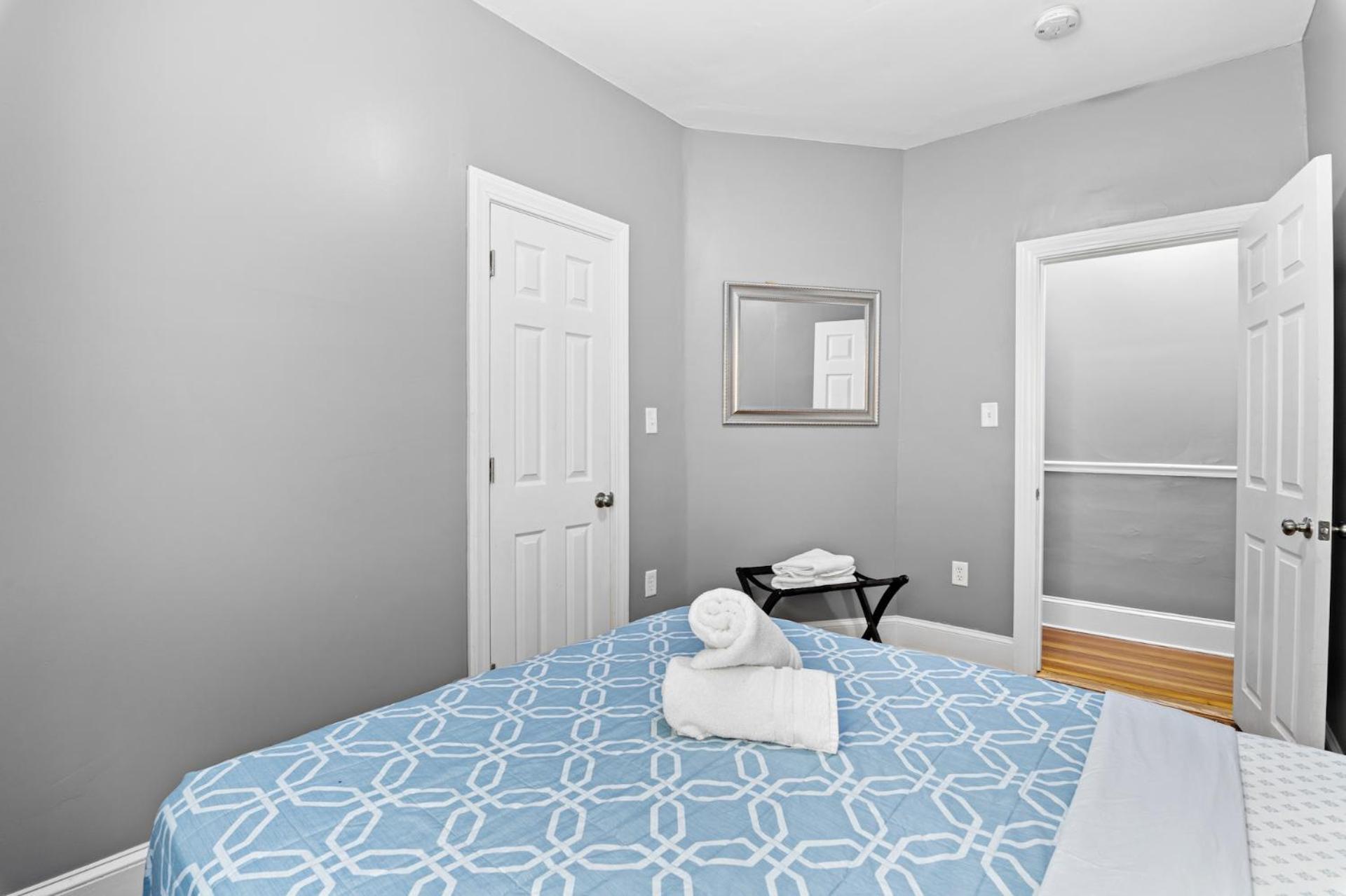 Spacious Apartments Near Ashmont - Evonify Stays Boston Exterior photo